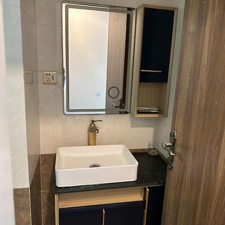 Royal Hotel & Apartment Da Nang Zewnętrze zdjęcie